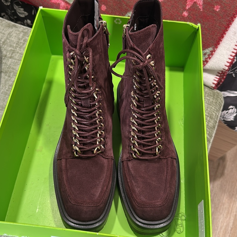 Women's Burgundy Lace-Up Boots